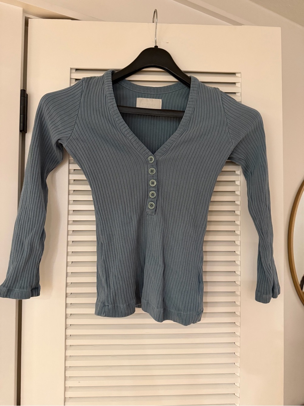 Citizens Of Humanity Ribbed V-Neck Button Long Sleeve Top - Dusty Blue